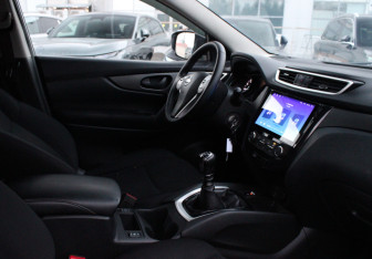 Подержанный автомобиль Nissan Qashqai 2018 года (8 фото)