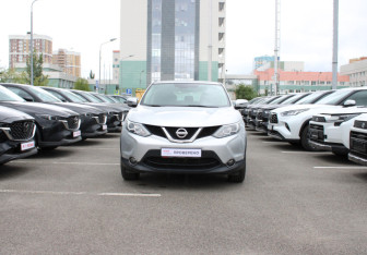 Подержанный автомобиль Nissan Qashqai 2018 года (2 фото)