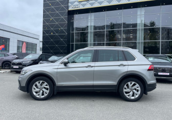 Подержанный автомобиль Volkswagen Tiguan 2021 года (8 фото)