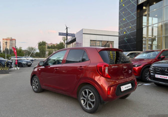 Подержанный автомобиль Kia Picanto 2022 года (7 фото)