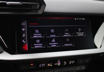 Подержанный автомобиль Audi A3 Sedan 2021 года (12 фото)