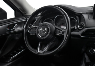 Подержанный автомобиль Mazda CX-9 2018 года (15 фото)