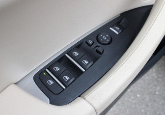 Подержанный автомобиль BMW X3 2020 года (20 фото)