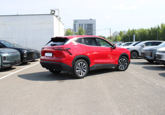Подержанный автомобиль Jetour Dashing 2023 года (4 фото)