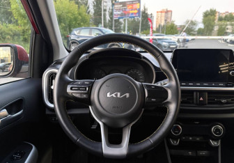 Подержанный автомобиль Kia Picanto 2022 года (13 фото)