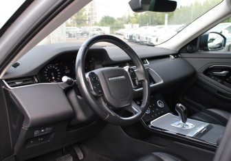 Подержанный автомобиль Land Rover Range Rover Evoque 2019 года (7 фото)