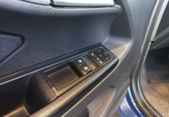 Подержанный автомобиль LADA (ВАЗ) Vesta Sedan 2016 года (8 фото)