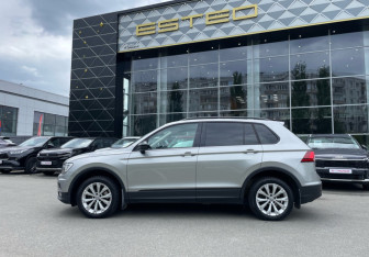 Подержанный автомобиль Volkswagen Tiguan 2020 года (8 фото)