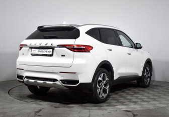 Подержанный автомобиль Haval F7 2022 года (5 фото)
