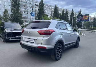 Подержанный автомобиль Hyundai Creta 2016 года (5 фото)