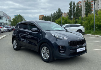 Подержанный автомобиль Kia Sportage 2017 года (3 фото)
