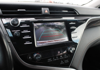 Подержанный автомобиль Toyota Camry Sedan 2018 года (11 фото)